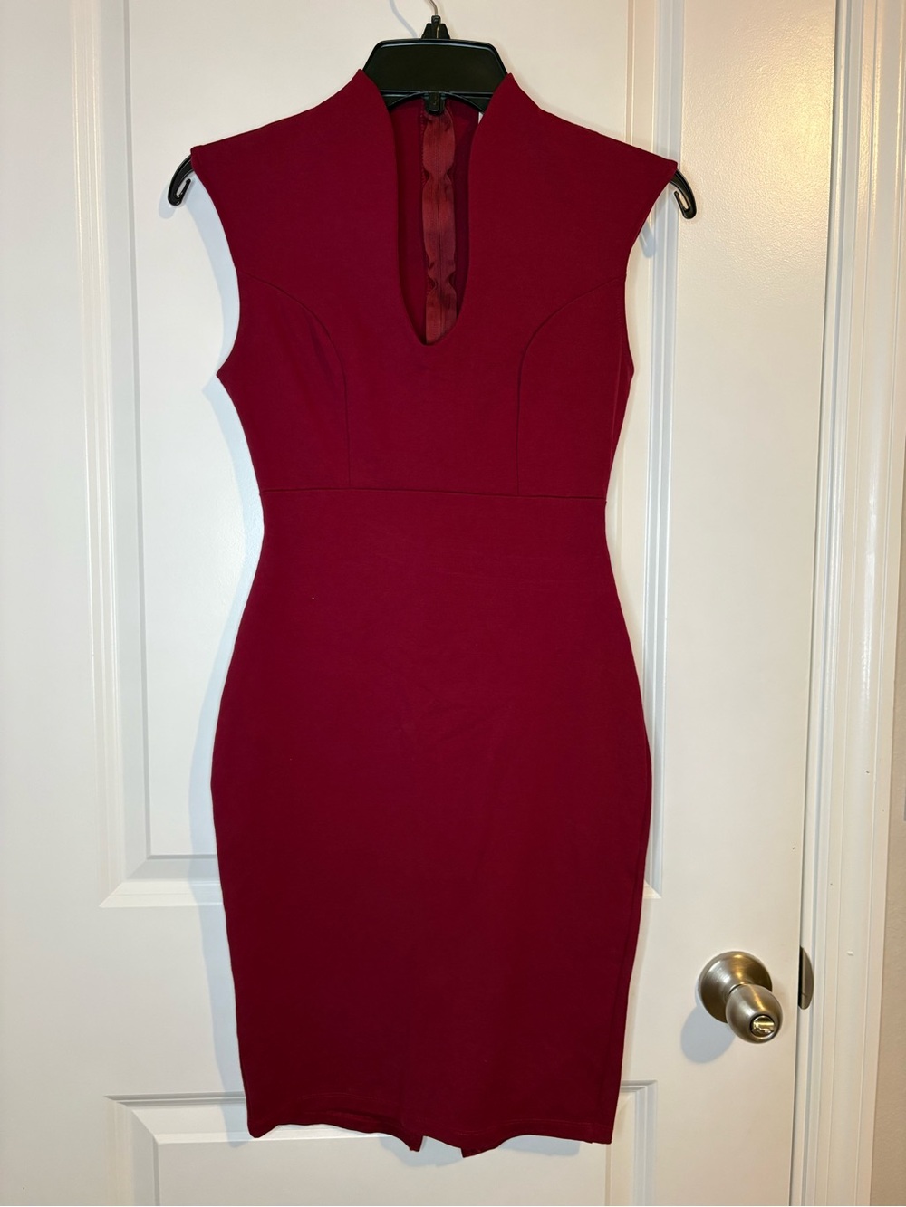 Sleeveless Burgundy Bodycon Dress - Women's